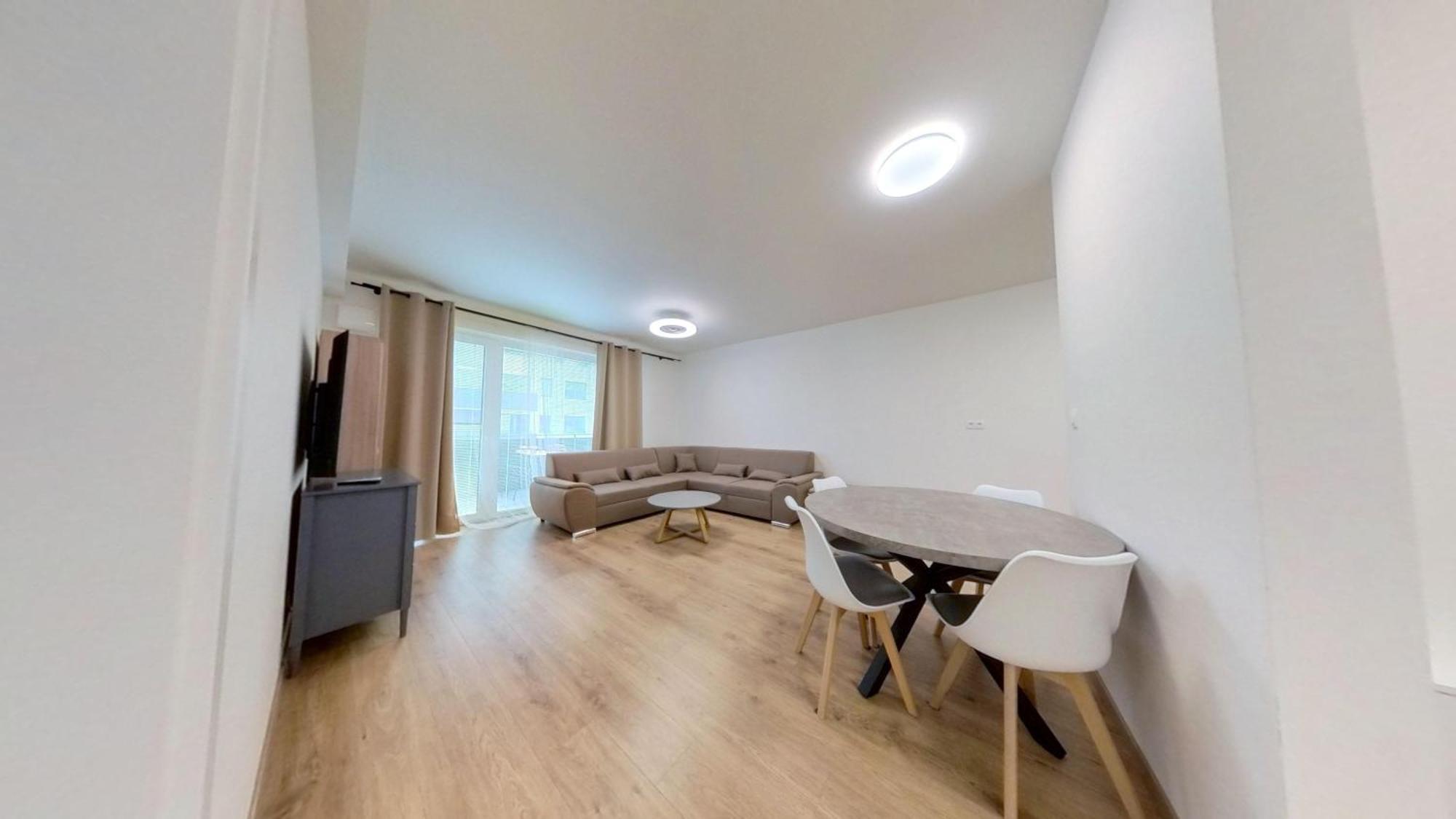 Air-Conditioned 2 Room Apartment, Balcony, New Building, 201 Rovinka Exteriör bild