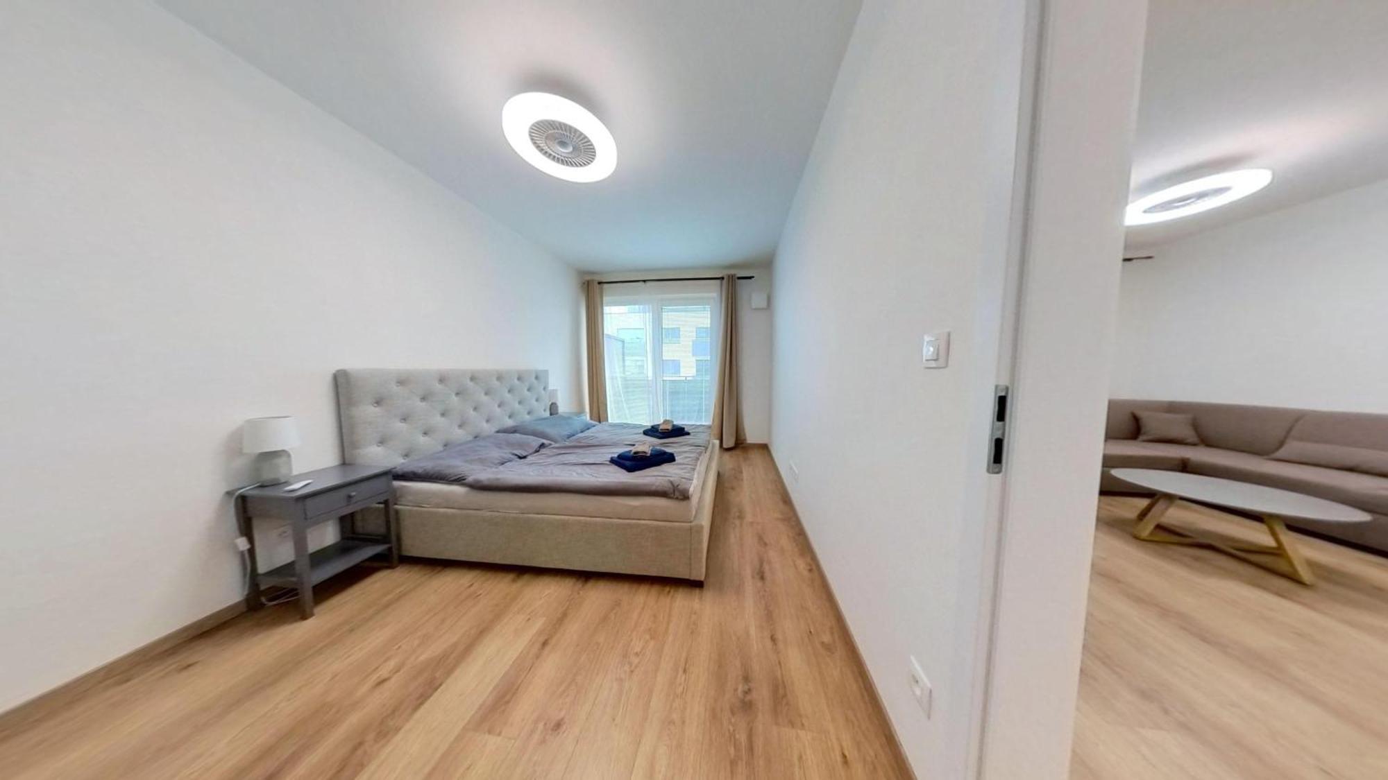 Air-Conditioned 2 Room Apartment, Balcony, New Building, 201 Rovinka Exteriör bild